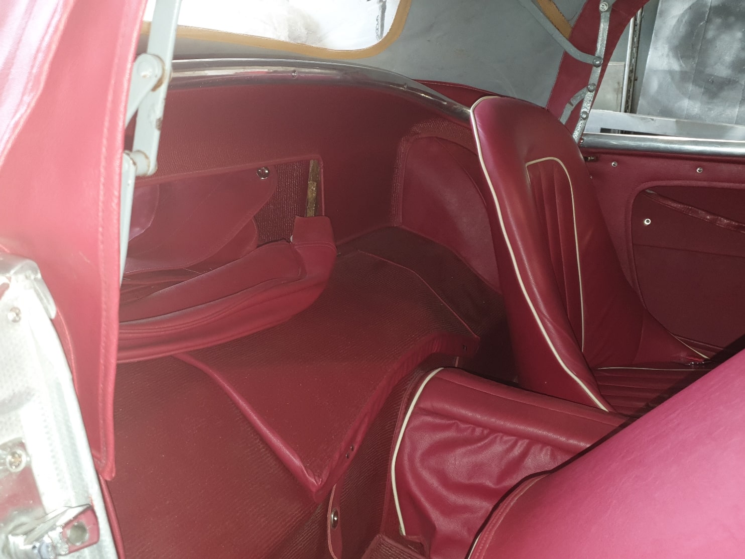 Austin-Healey 100 BN1