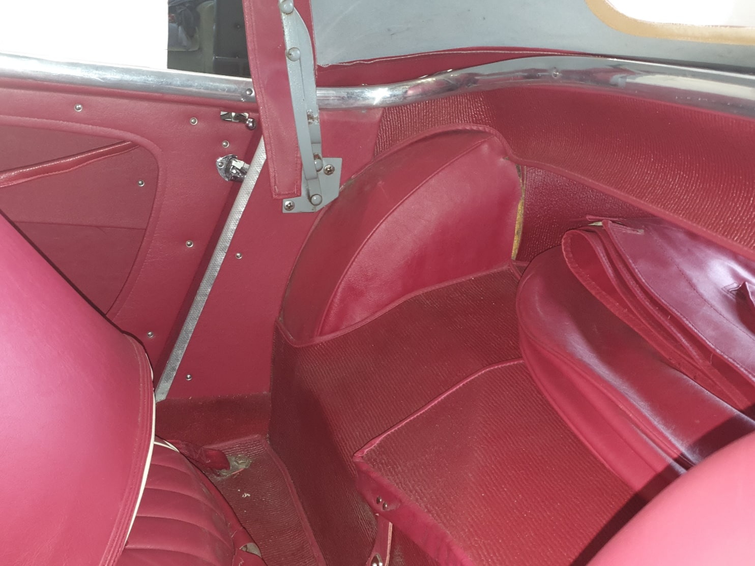 Austin-Healey 100 BN1