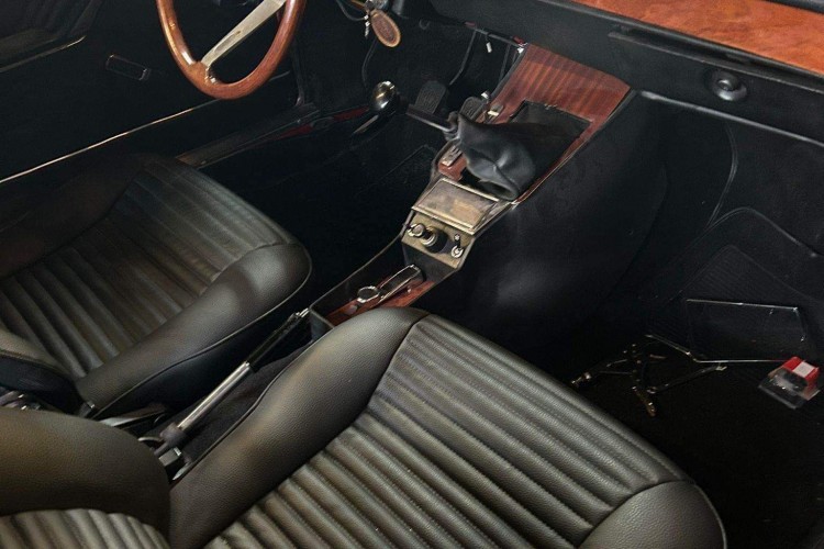 Alfa Romeo GT coupe Bertone