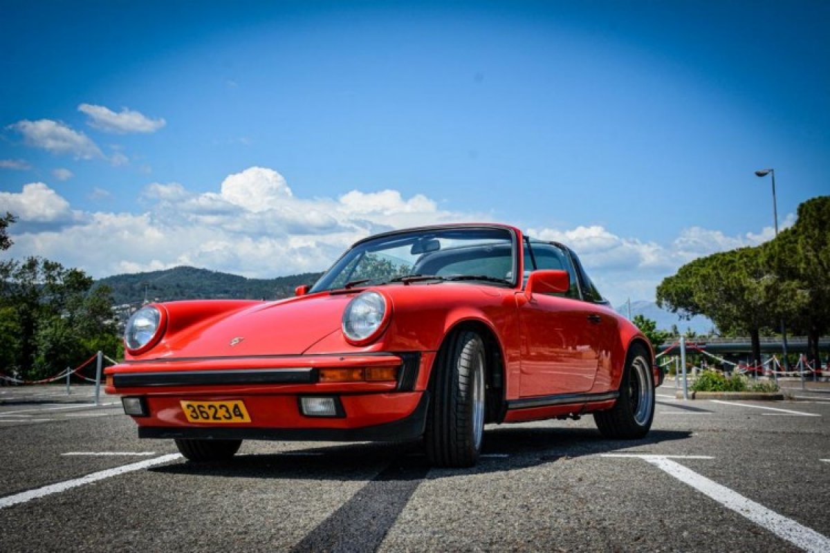 Porsche 911 Targa