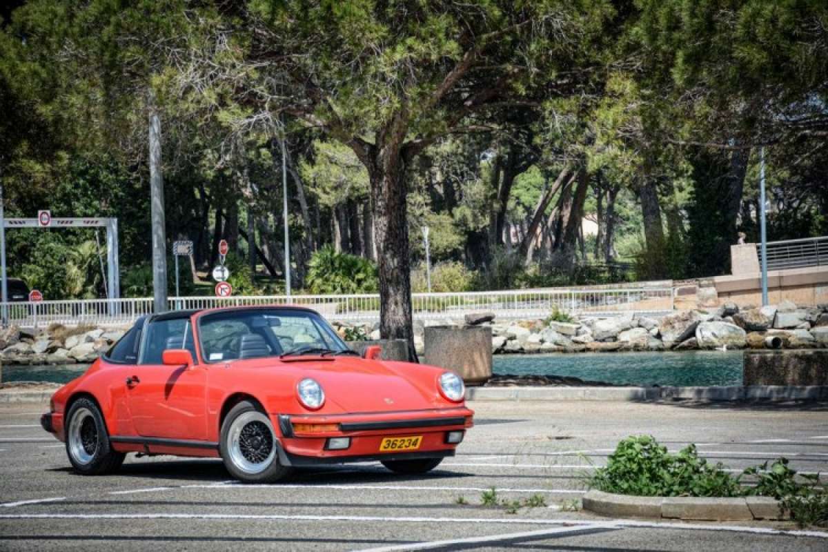 Porsche 911 Targa