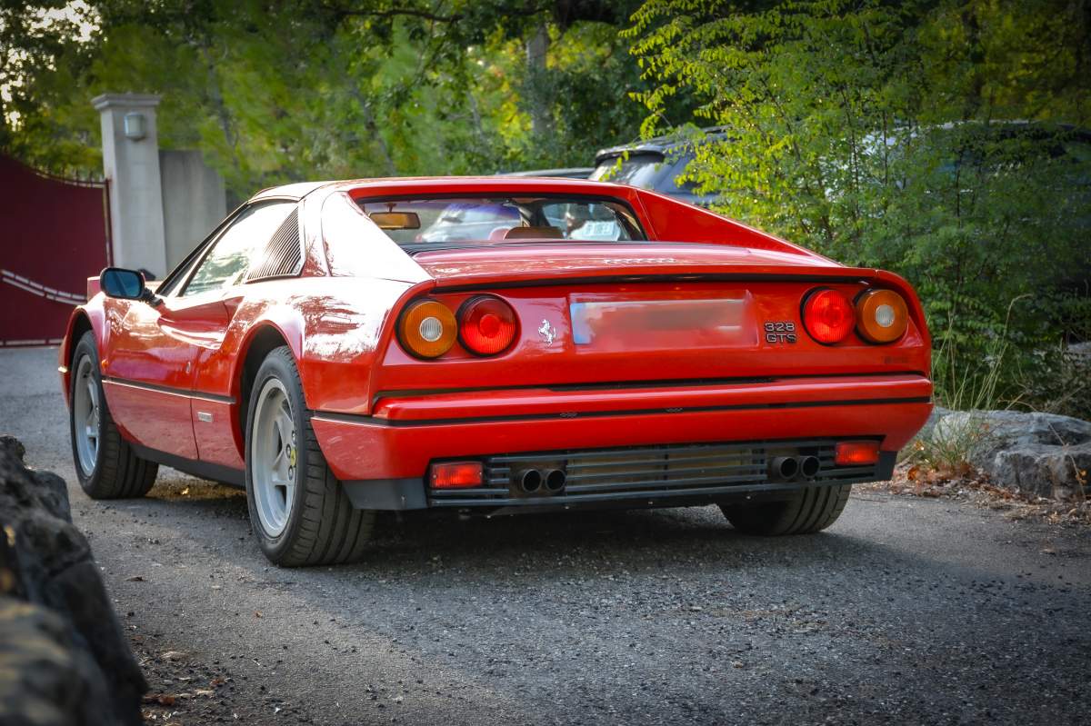 Ferrari 328 GTS