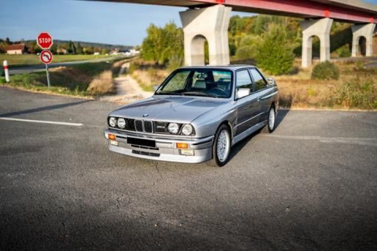 BMW M3 E30