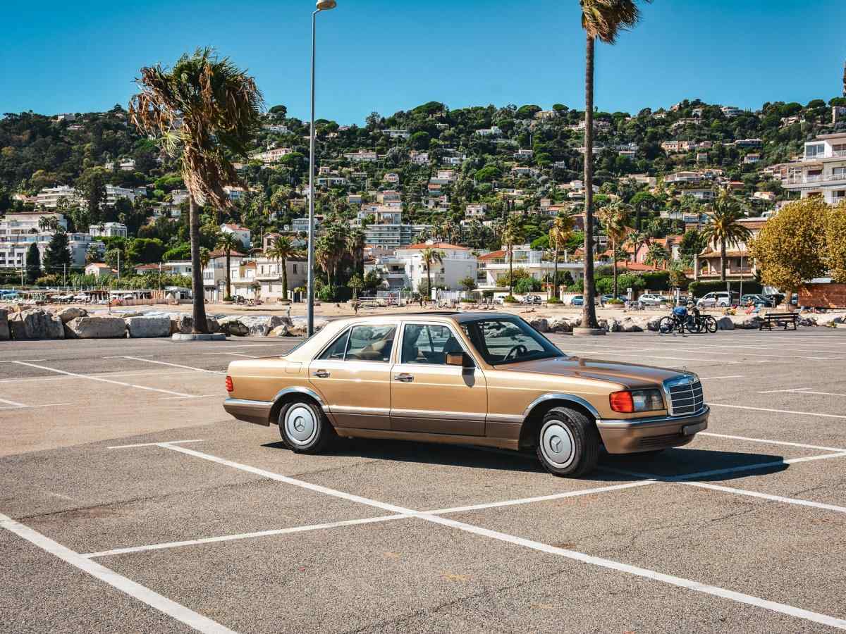 Mercedes-Benz 300 SE