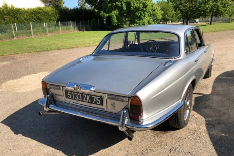 Jaguar XJ6