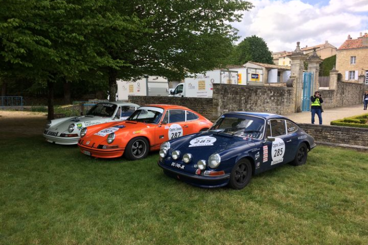 Porsche 911
