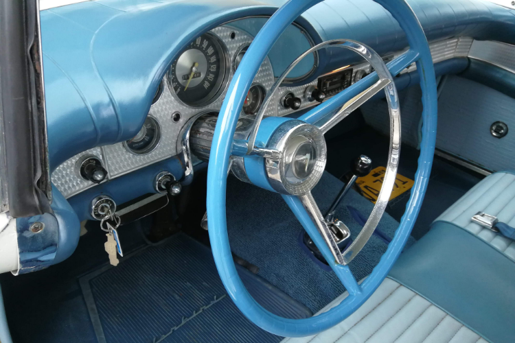 Ford Thunderbird