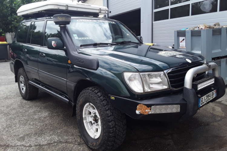 Toyota Hdj100
