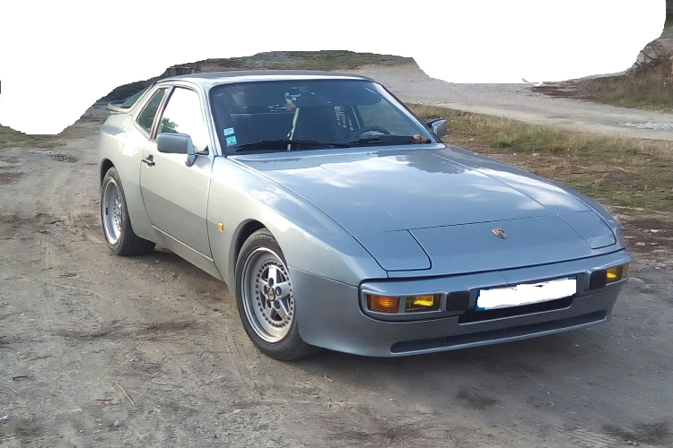 Porsche 944