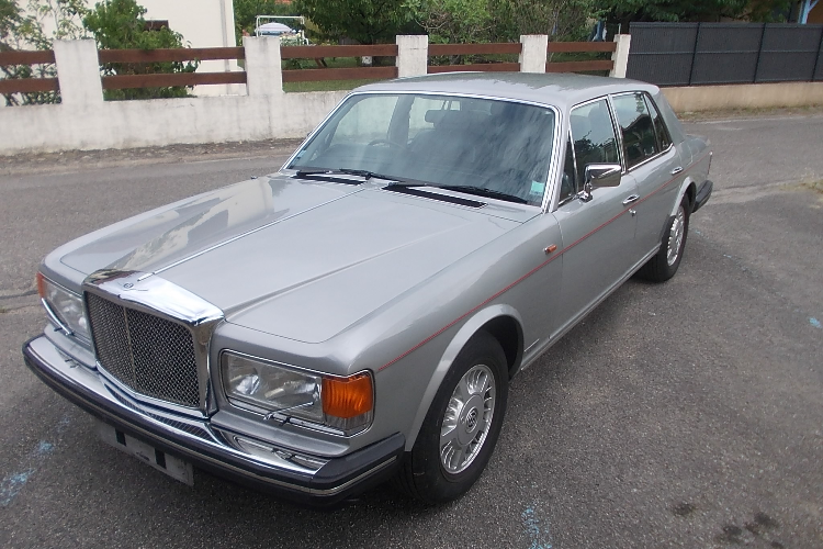 Bentley Eight