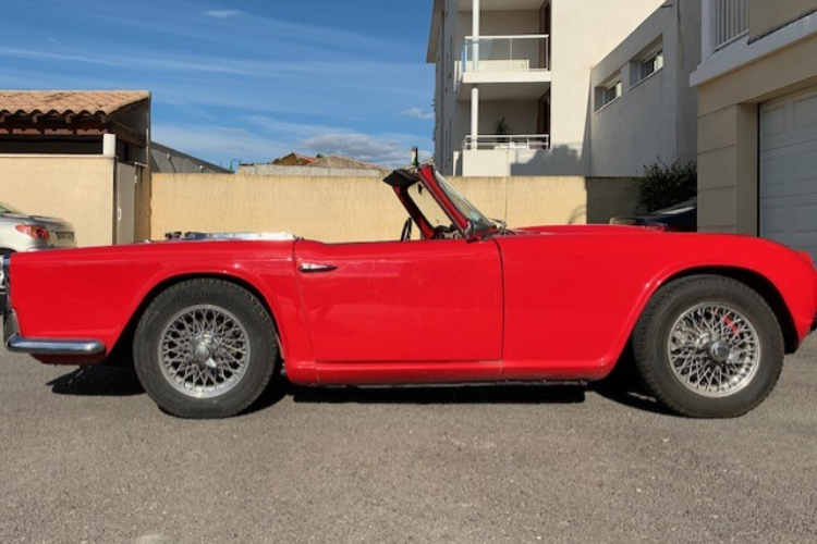 Triumph TR4
