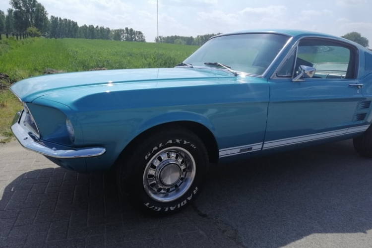 Ford Mustang