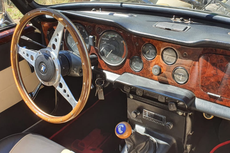 Triumph TR6