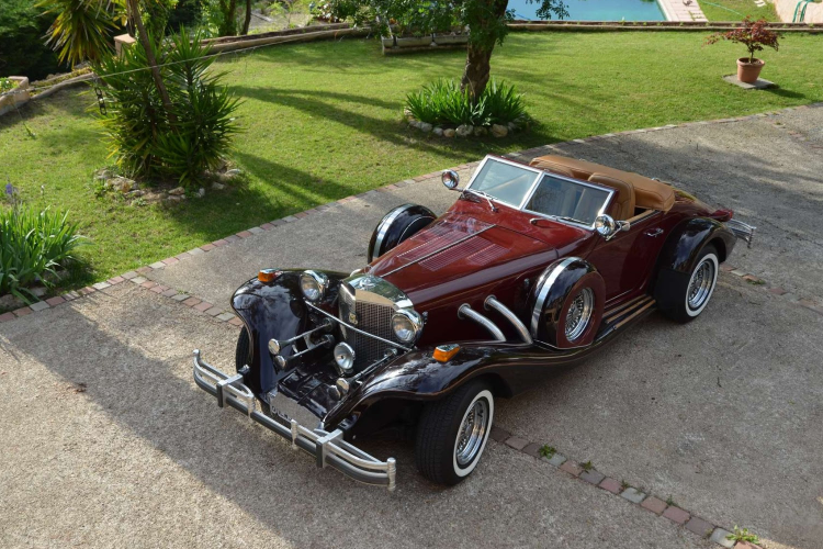 Excalibur Roadster