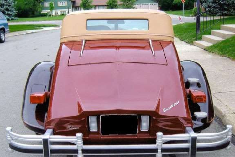 Excalibur Roadster