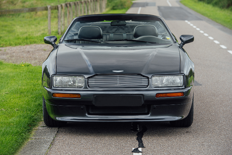 Aston Martin Virage Volante