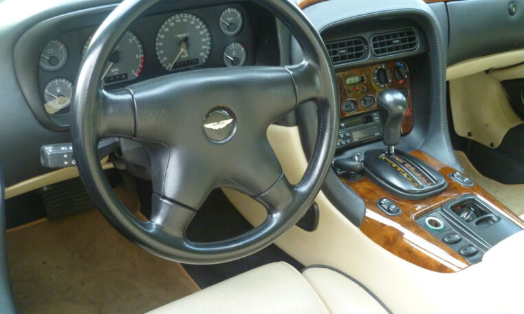 Aston Martin DB7