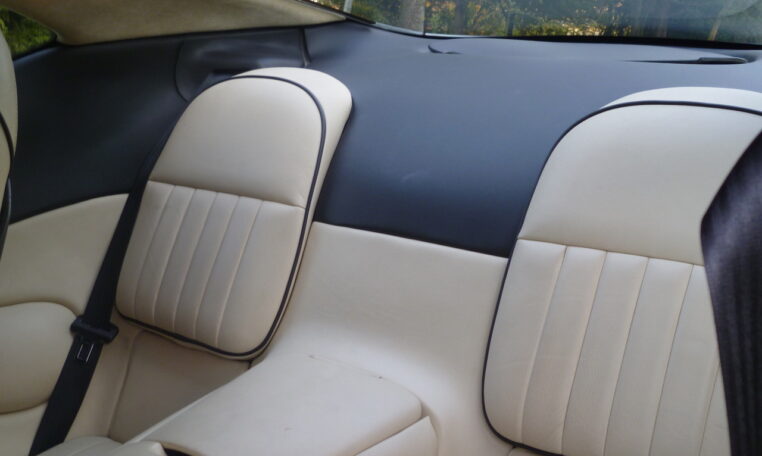 Aston Martin DB7