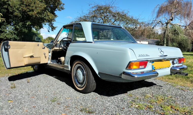 Mercedes-Benz 250SL