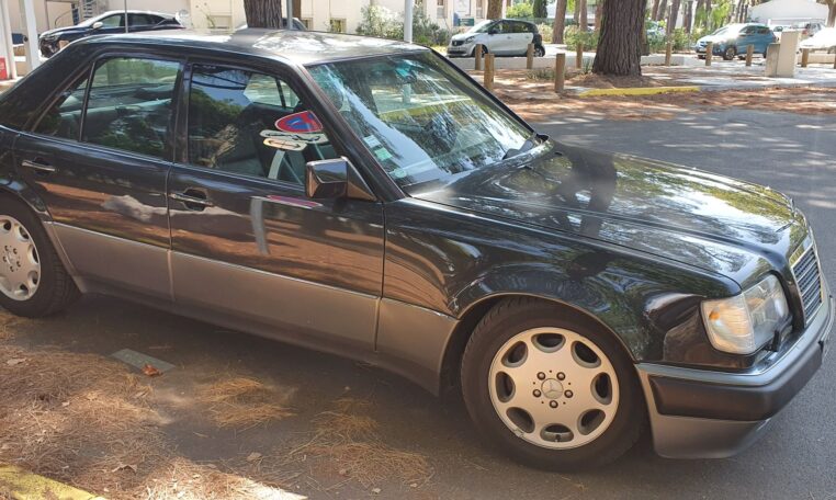 Mercedes-Benz 500E