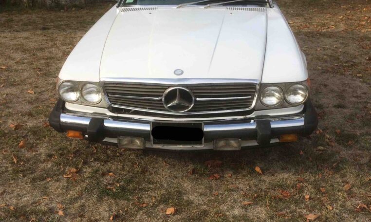 Mercedes-Benz 560SL