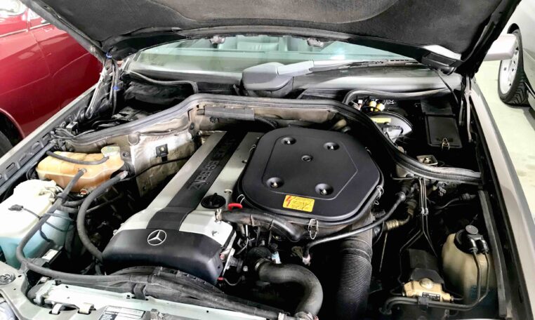 Mercedes-Benz 320CE
