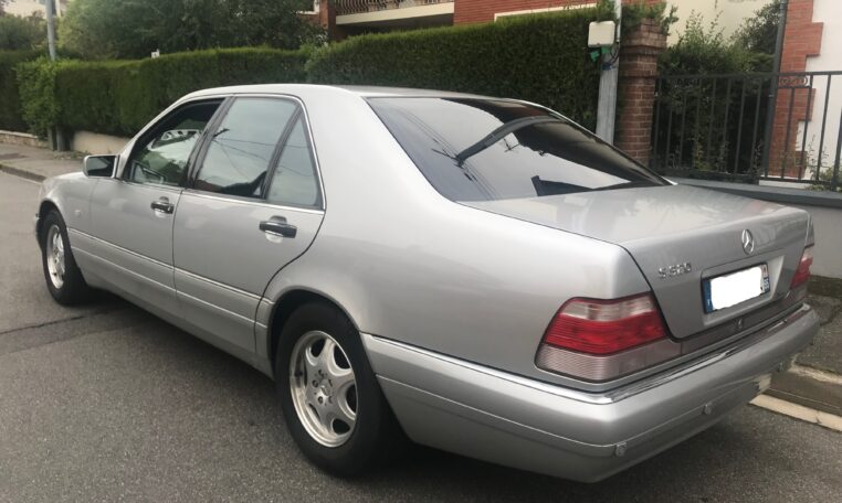 Mercedes-Benz S320