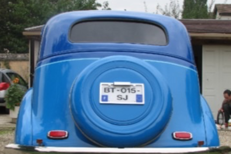 Chevrolet sedan slant back