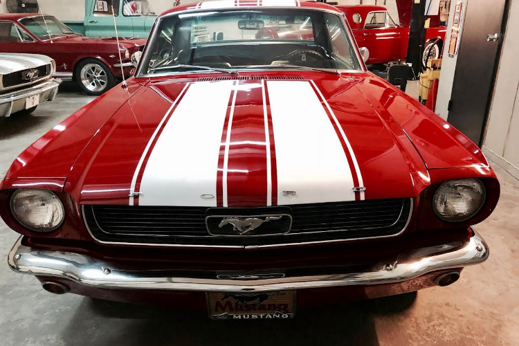 Ford Mustang