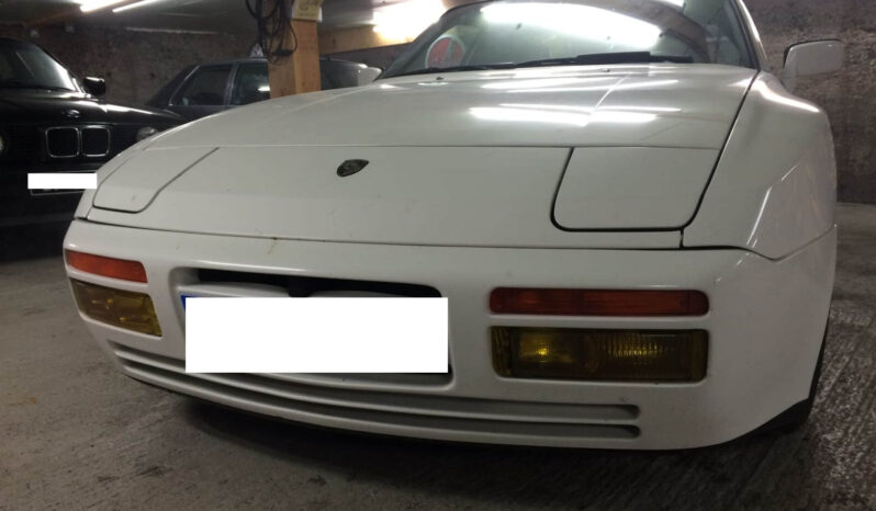 Porsche 944 Turbo