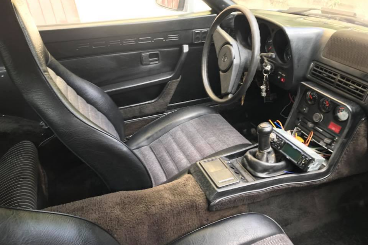 Porsche 924