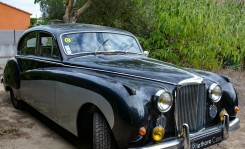 Jaguar Mark IX